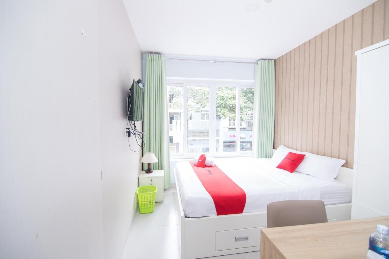 Reddoorz Near Sc Vivocity Mall 2 Хошимин Экстерьер фото